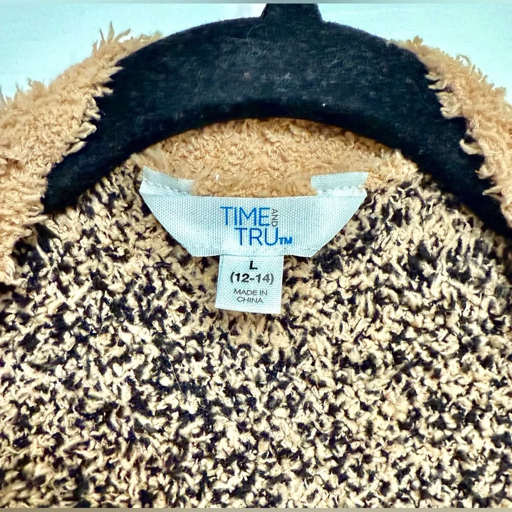 Super Soft Animal Print Cardigan - Picture 3 of 11